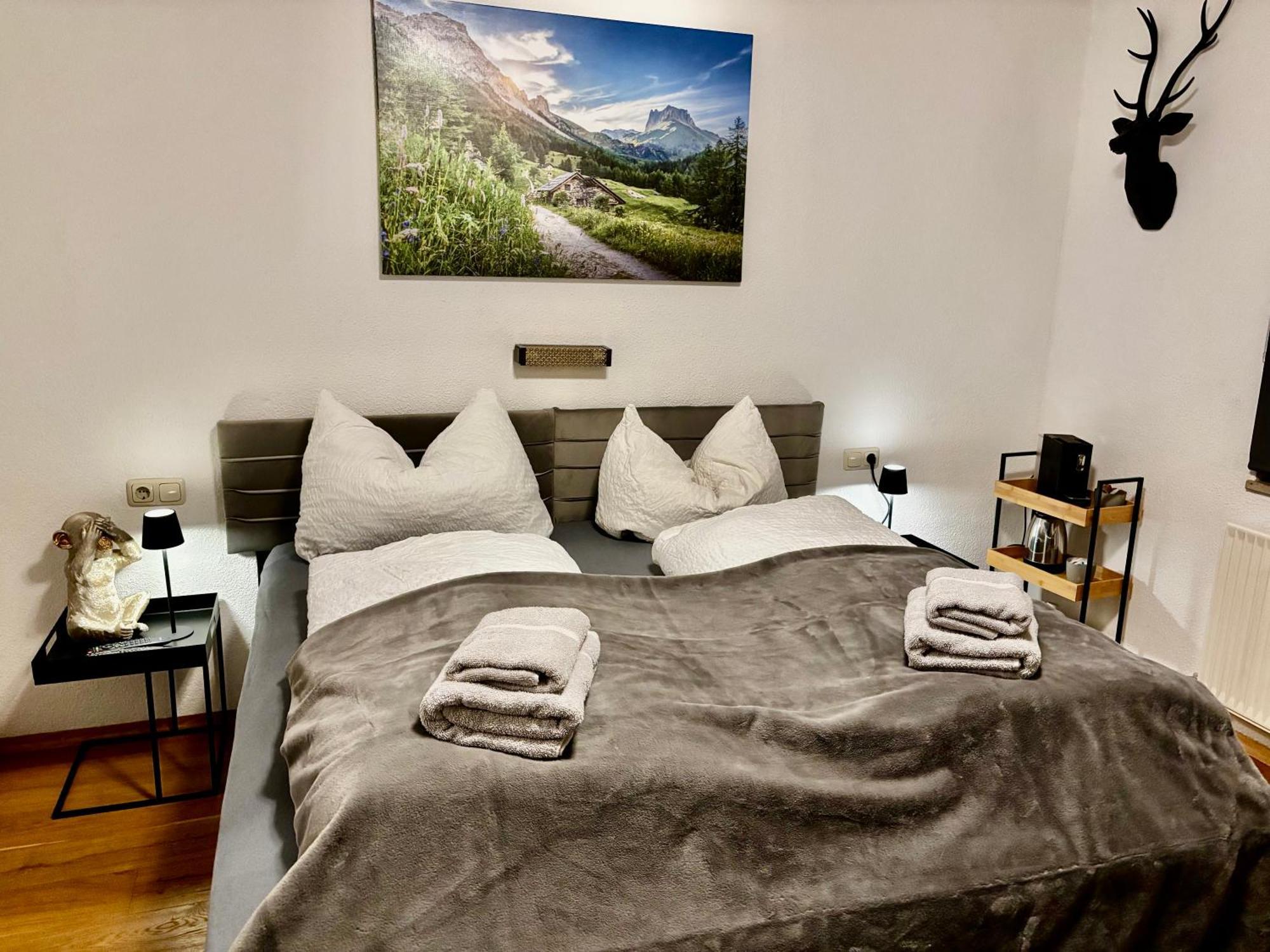 Lechtaler Alpenblick Landeck - Privatzimmer & Ferienwohnung Экстерьер фото