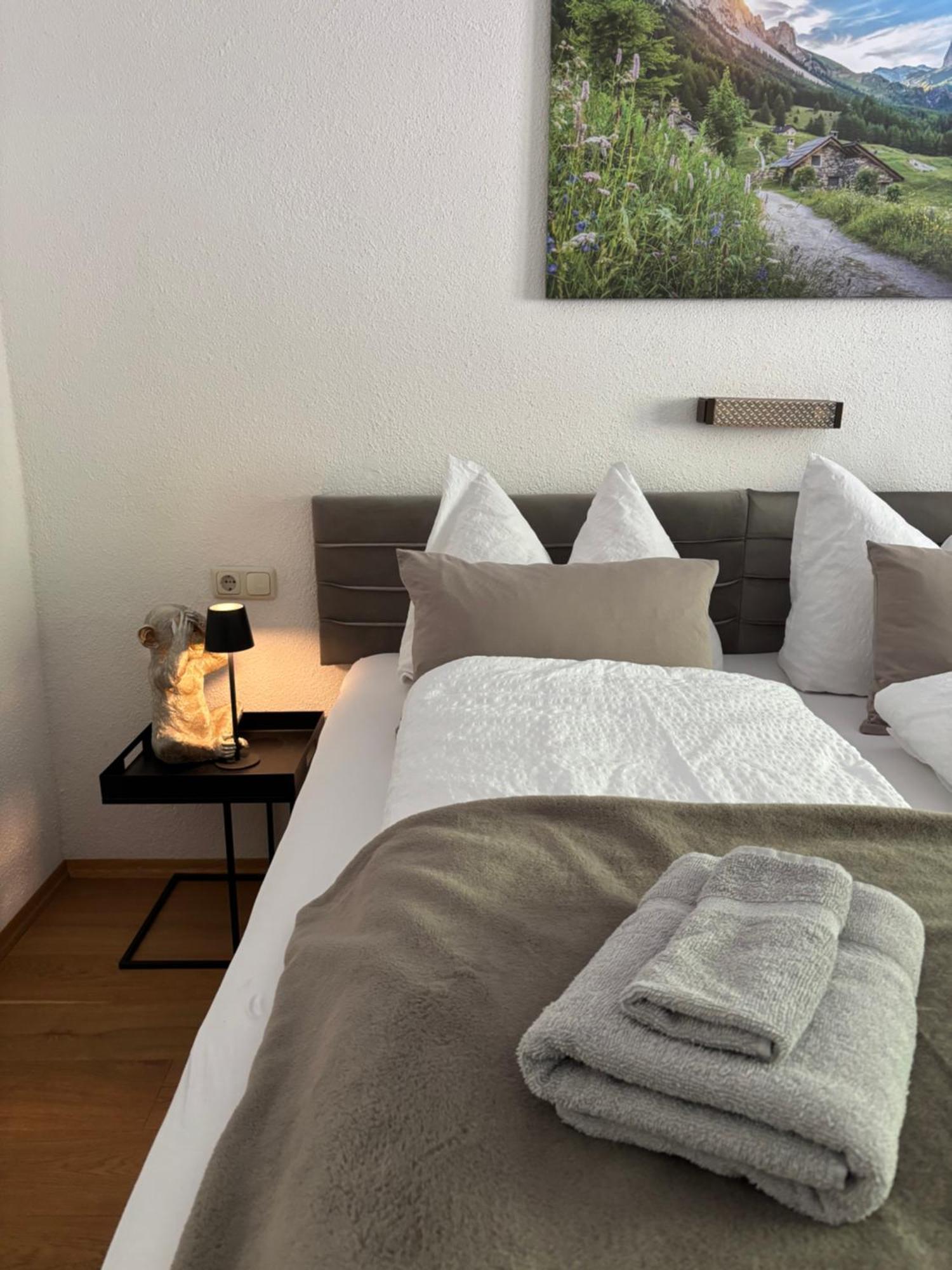 Lechtaler Alpenblick Landeck - Privatzimmer & Ferienwohnung Экстерьер фото